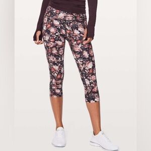 Lululemon Fast & Free Crop II Nulux 19"
Peony Multi- size 2